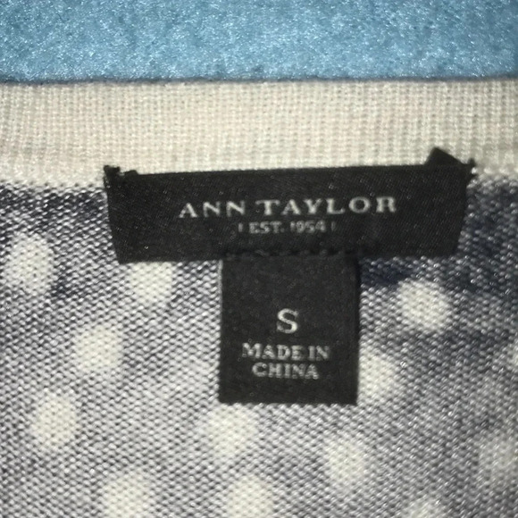 ANN TAYLOR silk blend long sleeve button up dark navy lightweight sweater size S - Picture 6 of 10